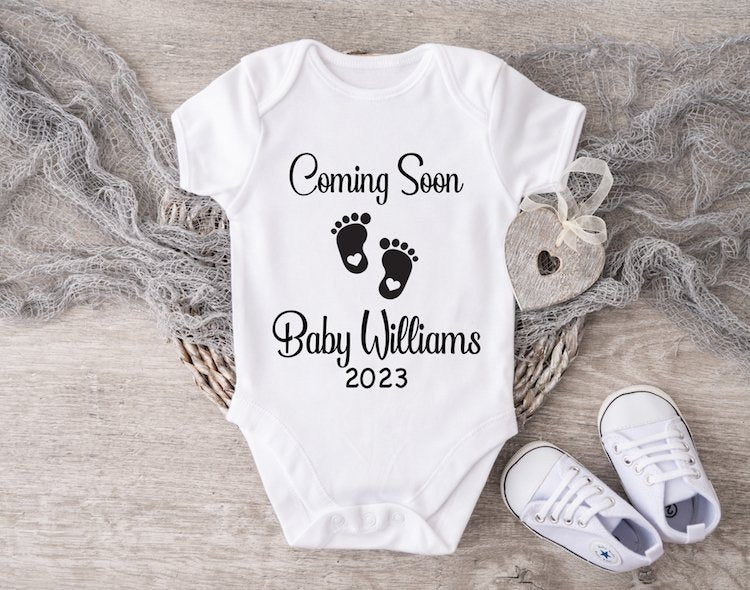 Baby Announcement - Feet Design