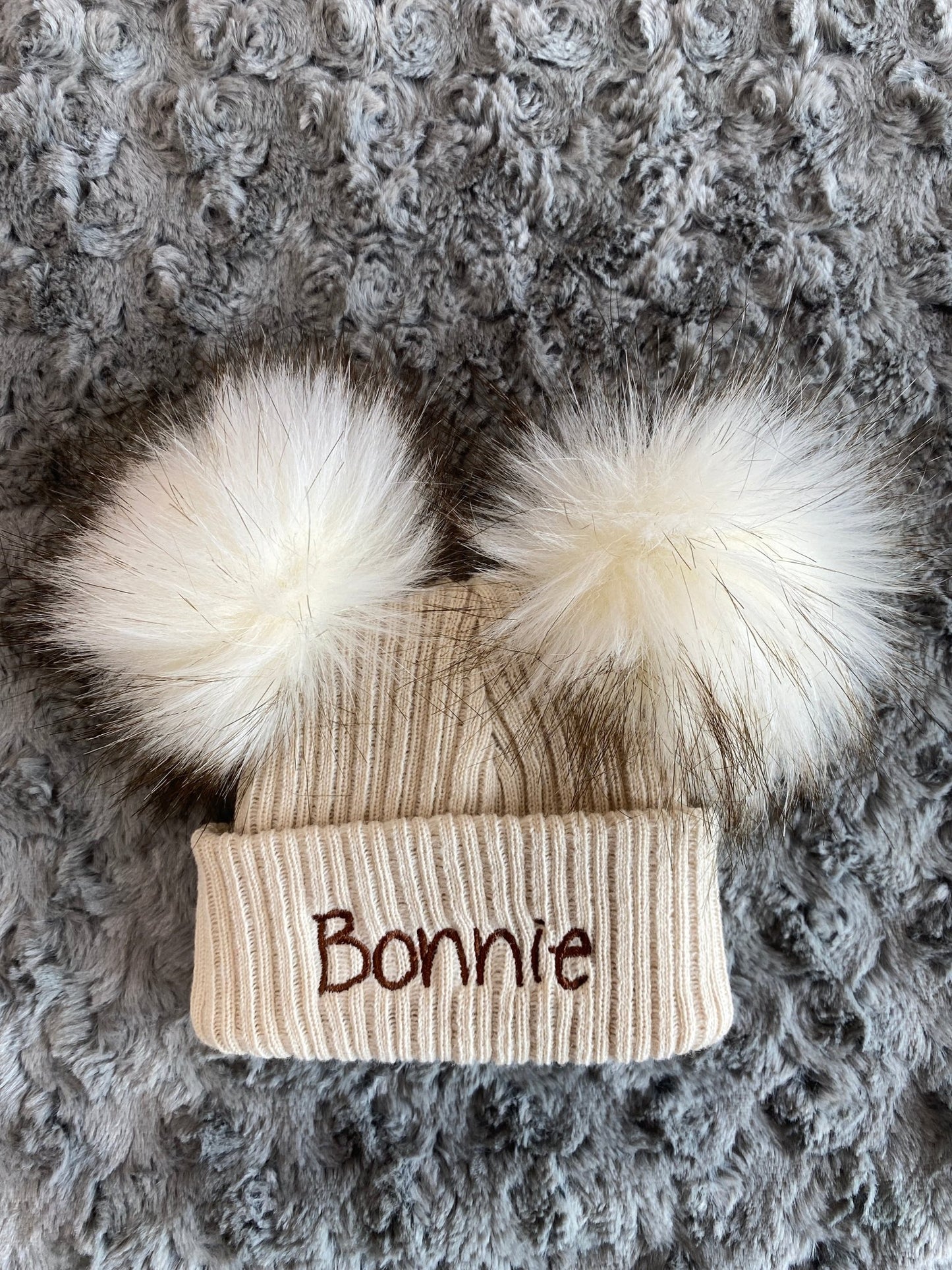 Beige Double Pom hat - First Size